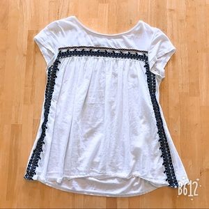 Free with item that’s $8+ !! Loft tshirt size xs